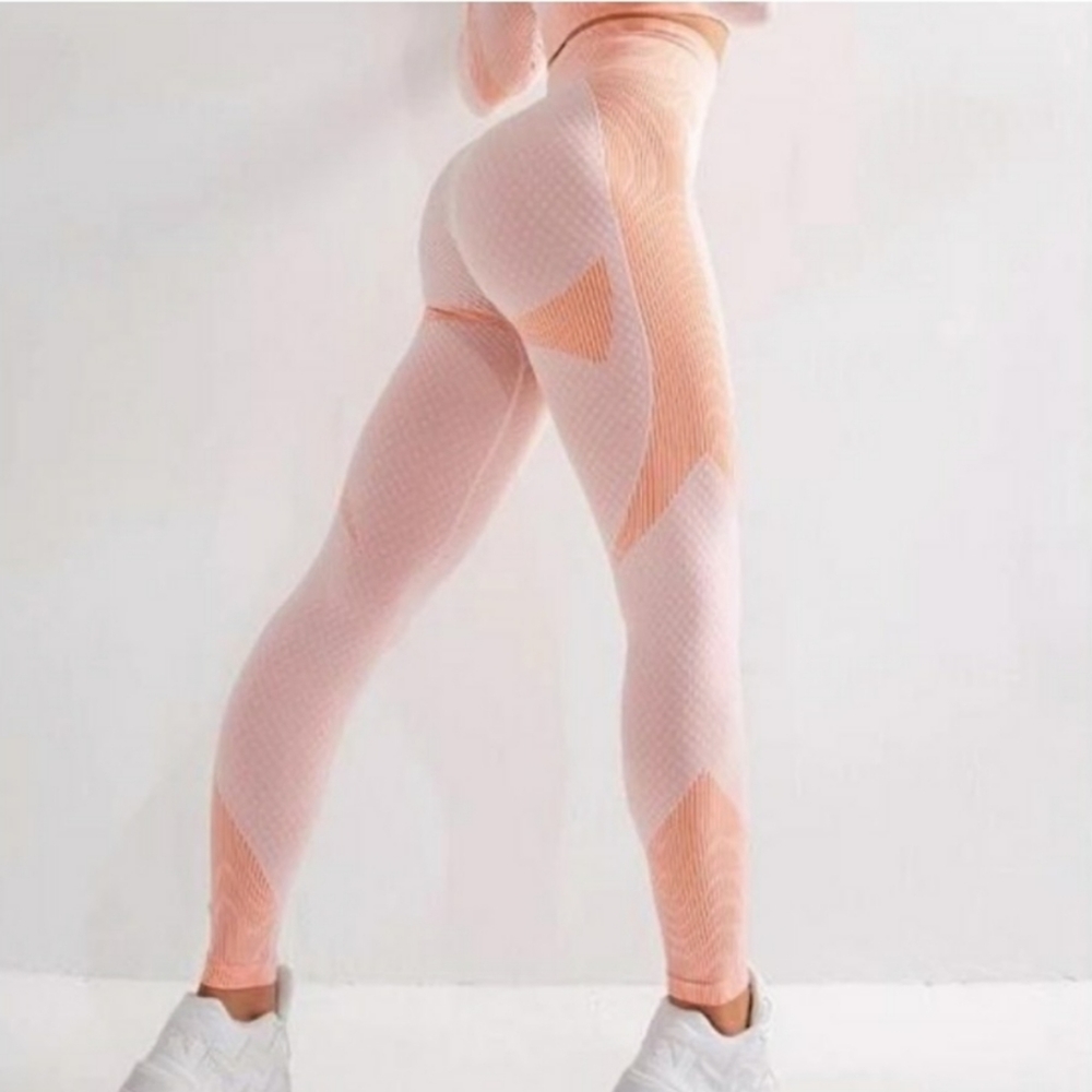 NEW Astoria Activewear Momentum Legging 24"